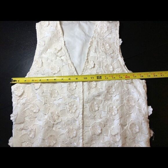 Charlotte Russe Vest with Cream White Appliques - Picture 5 of 5